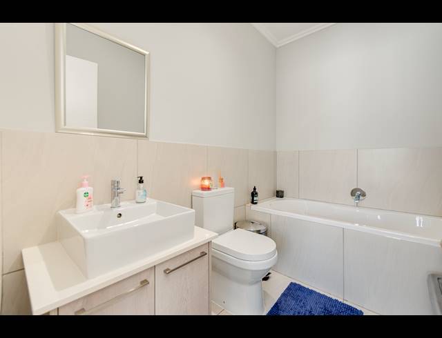 3 BEDROOM TOWNHOUSE FOR SALE IN BRYANSTON